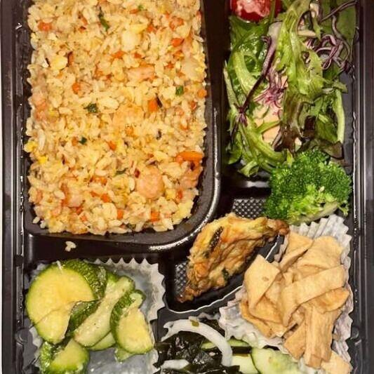 새우 볶음밥 Shrimp Fried Rice